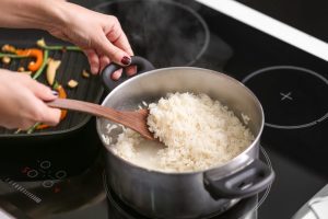 برنج نیمدانه دودی هاشمی